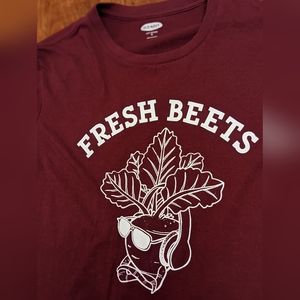 Men's Medium, Fresh Beets graphic design T-shirt